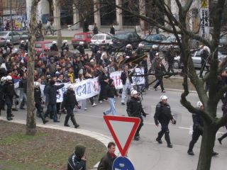 Протест на годишњицу проглашења нелегалне независности Косова 2009. године – Нови Сад